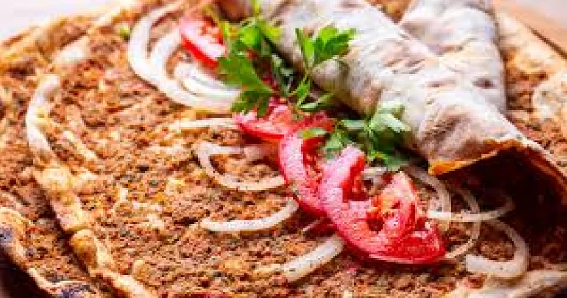 Lahmacun tarifi: Evde pratik ve nefis lahmacun nasıl yapılır, malzemeleri neler?