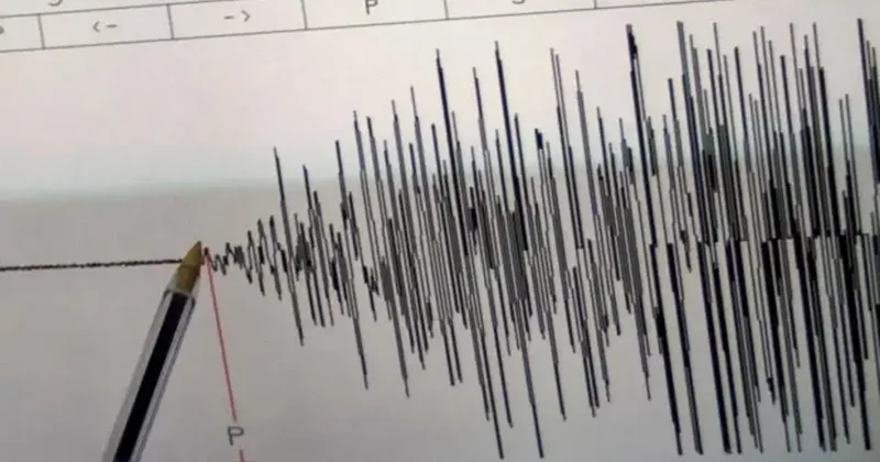 Myanmar da şiddetli deprem