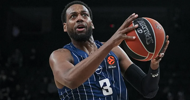 Anadolu Efes, Valencia Basket i eli boş gönderdi