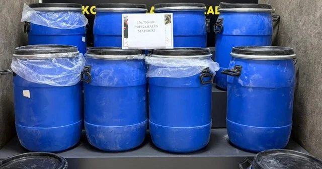 İzmir de aracında uyuşturucu ele geçirilen şüpheli tutuklandı İzmir Haberleri