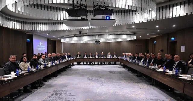 Bursa iş dünyası Ortak akıl toplantısında bir araya geldi BTSO Yönetim Kurulu Başkanı İbrahim Burkay: Bursa dönüşümün merkezi olmaya devam edecek Bursa Haberleri