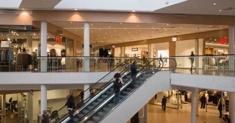 Lüks AVM de mağazalar birer birer kapanıyor Sözcü Gazetesi