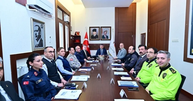 Eskişehir in huzur ve güvenliği masaya yatırıldı İl Güvenlik ve Asayiş Koordinasyon Toplantısı Vali Yılmaz başkanlığında yapıldı Eskişehir Haberleri