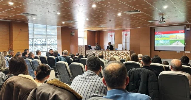 Kütahya İl Tarım ve Orman Müdürlüğü nden B Reçete bilgilendirme toplantısı Kütahya Haberleri