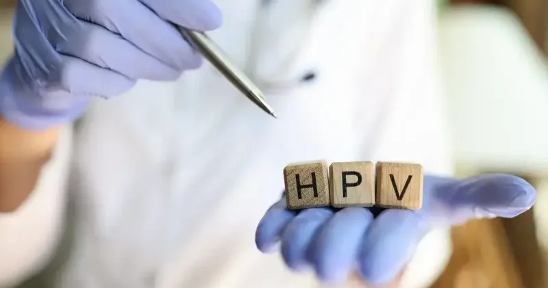 Uzmanından erkeklere HPV uyarısı: Bu 4 belirtiyi önemseyin Sağlık Haberleri