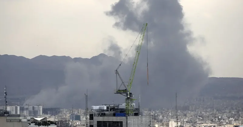 SON DAKİKA Savaşta dördüncü gün! 16 ülkeyi terk edin çağrısı geldi: 40 ABD askerini öldürdük