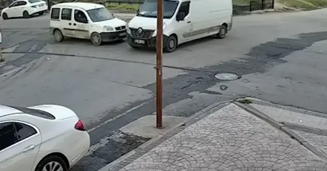 Tekirdağ’da 4 kişinin yaralandığı kaza güvenlik kamerasında VİDEO İZLE