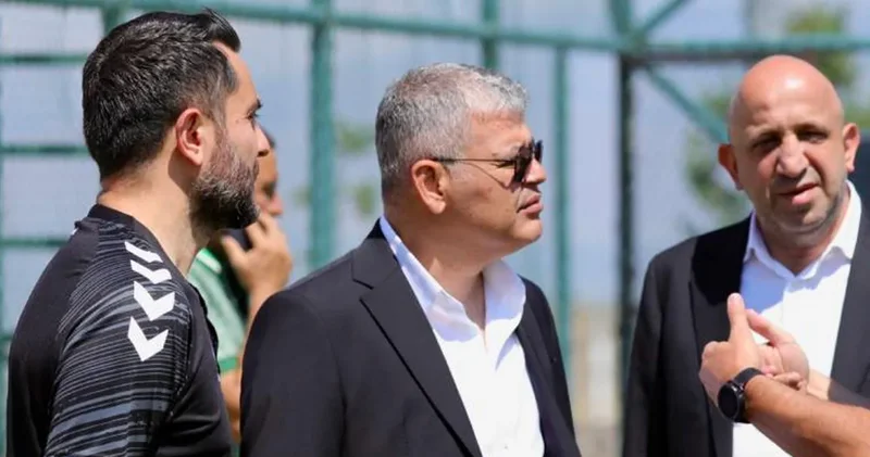 Süper Lig ekibinin milyarder başkanı taraftarlara maç müjdesini verdi