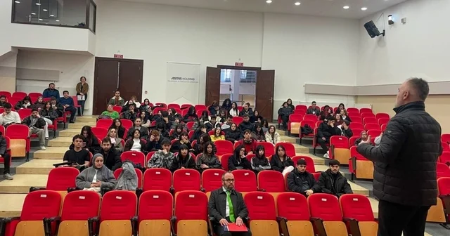 Doç. Dr. İşeri: Yapay zeka bir araçtır, nihai karar insana aittir OMÜ de yapay zeka konferansı Turizm Fakültesi nde Bağımlılık ve Siber Suçlarla Mücadele Eğitimi Samsun Haberleri