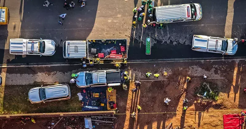 Güney Afrika da inşaat halindeki bina çöktü: 8 ölü