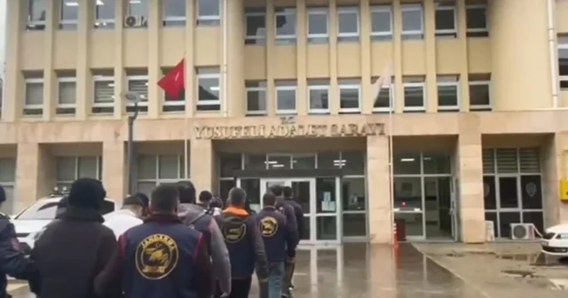 Düşük faiz vaadiyle dolandırıcılığa jandarma darbesi 500 bin TL lik dolandırıcılık operasyonunda 5 tutuklama Artvin Haberleri