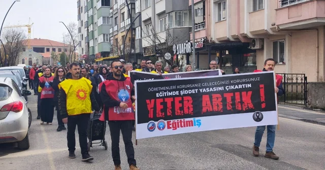 Keşan da öğretmenler, öldürülen meslektaşları için yürüdü Edirne Haberleri