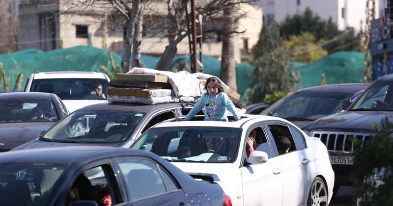 İsrail saldırıları nedeniyle Lübnan’dan ayrılan 10 binden fazla kişi Suriye’ye geçti