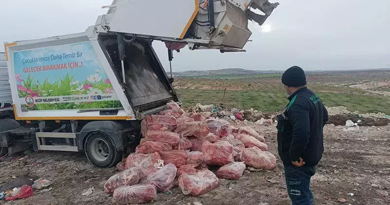 Uygunsuz koşullarda taşınan 1,6 ton sakatat imha edildi