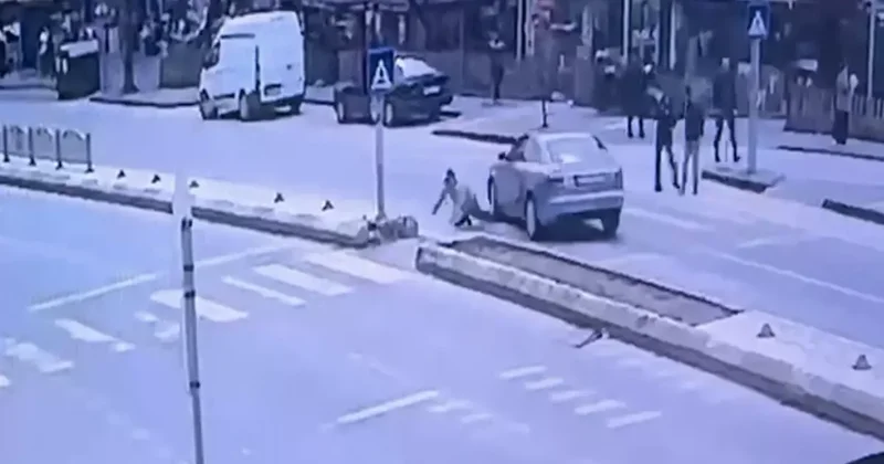 Otomobilin yayaya çarptığı kaza kamerada