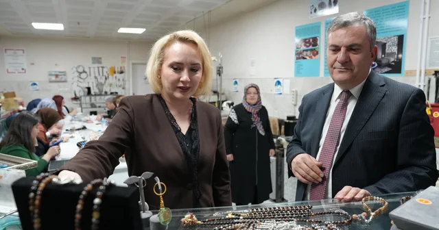 Çubuk Belediye Başkanı Demirbaş, takı tasarım kursunu ziyaret etti Ankara Haberleri