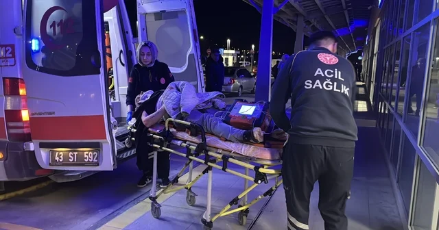 Kütahya da bıçaklı kavga; 2 yaralı Kütahya Haberleri