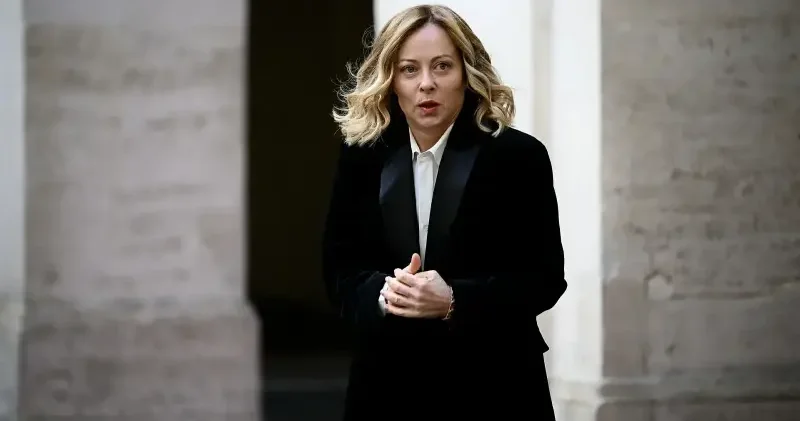 AB ülkesinden savaş sonrası bir ilk: İtalya Başbakanı Meloni den Körfez ülkelerine enerji odaklı sürpriz ziyaret Dünya Haberleri