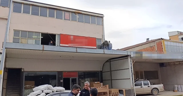 Onardığı çatının çökmesi sonucu 4 metre yükseklikten düşüp yaralandı Bursa Haberleri