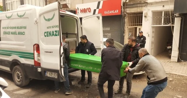 Evinde bıçaklanarak öldürülmüş halde bulundu Hatay Haberleri