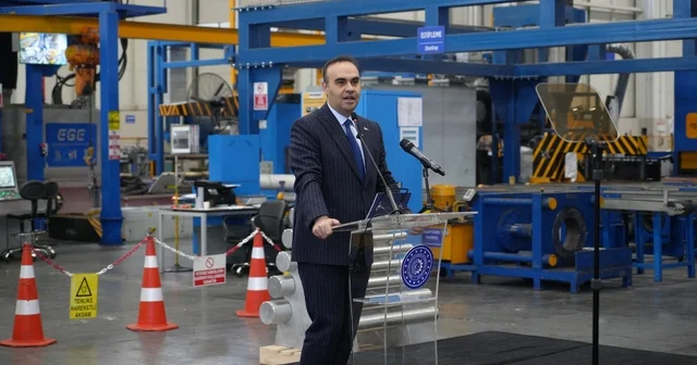 Bakan Kacır: 1 milyar doların üzerinde finansmanı ülkemize kazandırdık Kocaeli Haberleri