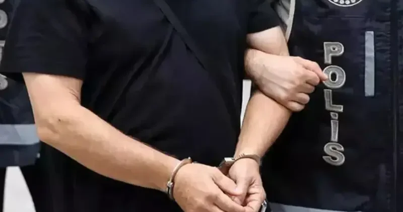 Esenyurt ta çikolatalı uyuşturucu satışı yaptıkları belirlenen 5 zanlı yakalandı İstanbul Haberleri