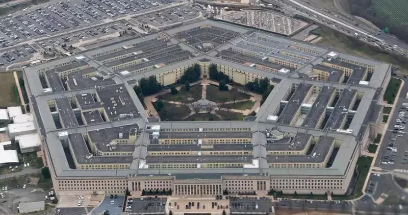 Pentagon: Kara Kuvvetleri Komutanı George derhal emekli olacak