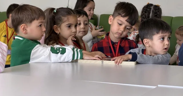 Kartepe de minikler Kütüphaneler Haftası nı müzikli masallarla kutladı Kocaeli Haberleri