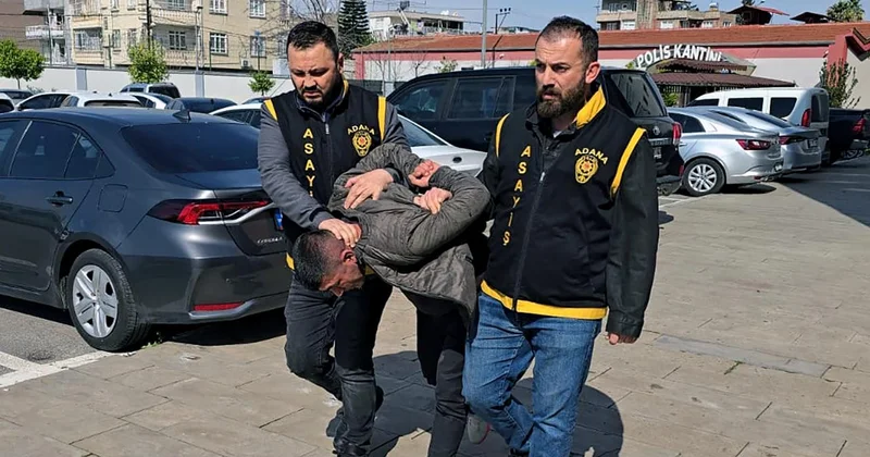 Pastanede cep telefonu çaldı, görünce dayanamıyorum dedi