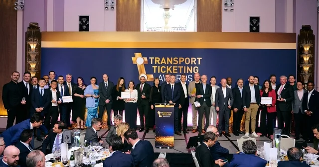 Antalyakart Londra dan birincilikle döndü: Mobil Engelli Bildirimi ödül kazandırdı Antalya Haberleri