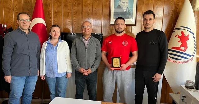 Bafra Meslek Yüksekokulu öğrencisi Türkiye Güreş Şampiyonası nda çeyrek finale yükseldi Samsun Haberleri