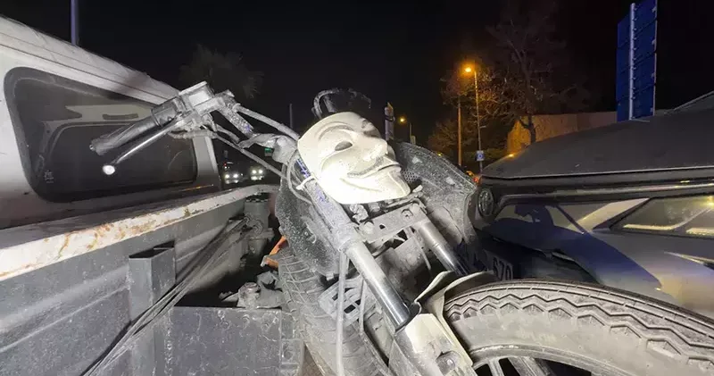 Avcılar da denetim: Far yerine V for Vendetta maskeli motosiklete ceza yağdı