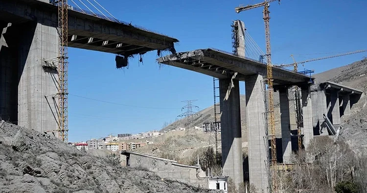 İran da stratejik damar vuruldu! Misilleme tehdidi gecikmedi: İşte hedef listesi