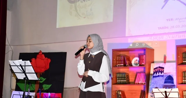 Gençlik Merkezlerinde şiir, ilahi ve anma etkinlikleri Afyonkarahisar Haberleri