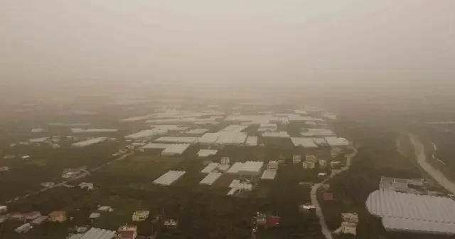 Mersin de toz fırtınası: Gökyüzü kızıla büründü VİDEO İZLE