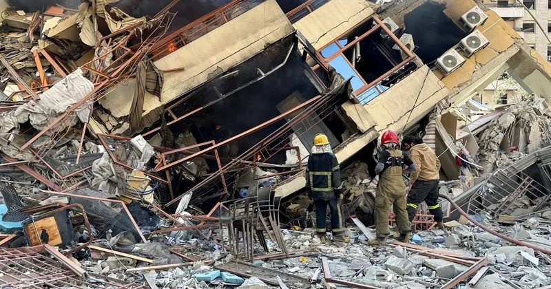 Katil İsrail ordusunun Lübnan a düzenlediği son saldırılarda 5 kişi öldü