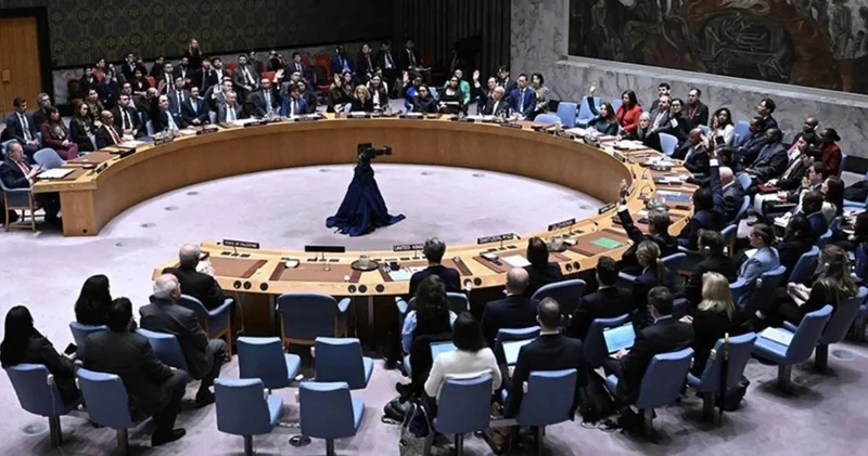 Hürmüz Boğazı krizi büyüyor: Rusya, Çin ve Fransa askeri müdahaleye karşı