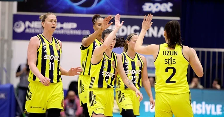 Fenerbahçe şampiyonluk için parkeye çıkıyor!