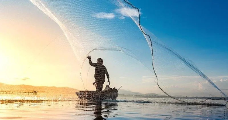 Balıkçılar nesli tükenmiş olan garip bir yaratık yakaladı Sözcü Gazetesi