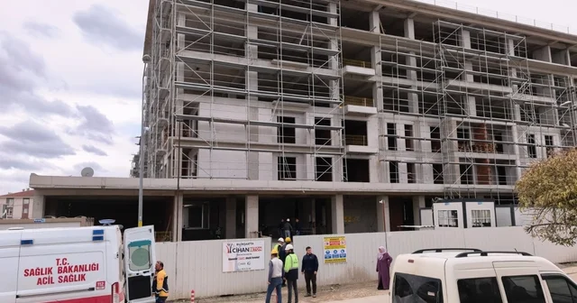 Çalıştığı inşaatın 2 nci katından düşen işçi yaralandı Bursa Haberleri