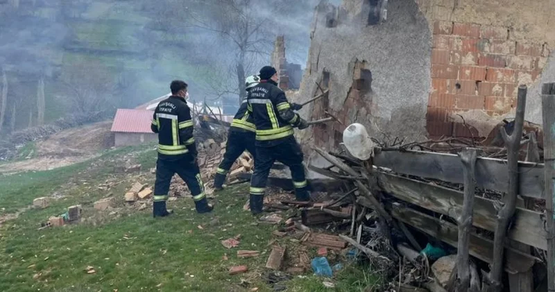 Evinde çıkan yangında öldü