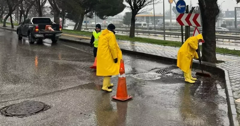 Yağışa karşı 900 personelle Gaziantep Büyükşehir sahada!