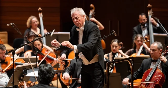 25. yıla notalarla görkemli kutlama İzmir Haberleri