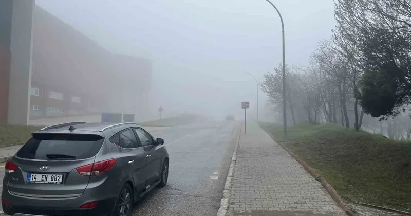 Bolu’da sis görüş mesafesini düşürdü