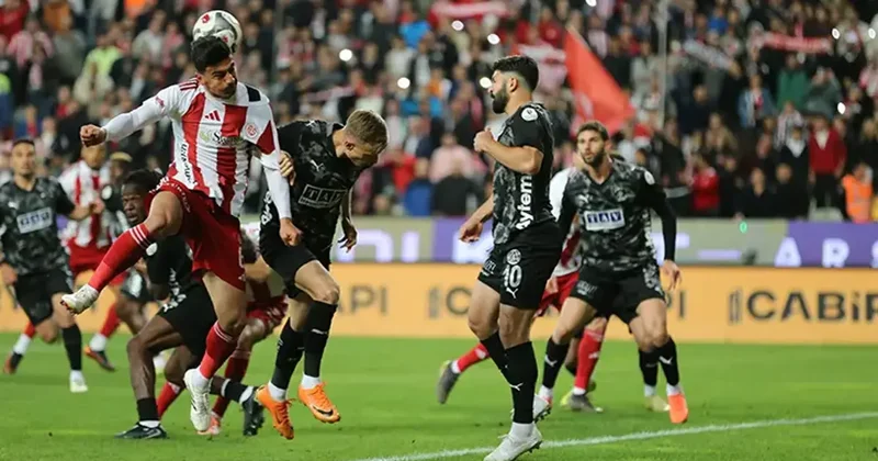 Akdeniz derbisinde kazanan çıkmadı (ÖZET) Antalyaspor Alanyaspor maç sonucu: 0 0 Fanatik Gazetesi Futbol Haberleri Spor