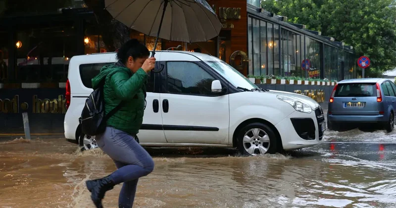 Son dakika hava durumu! Meteoroloji uyardı: 81 ilde kuvvetli yağış ve fırtına alarmı! Peki havalar ne zaman ısınacak?