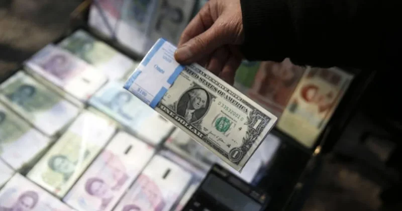 Komşu ülkenin para birimi yerle yeksan oldu: Kurları durduramıyorlar Sözcü Gazetesi