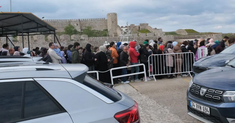 Kuzey Ege nin turizm merkezi Bozcaada 3 günlük tatilde yüzde 70 doluluk oranına ulaştı