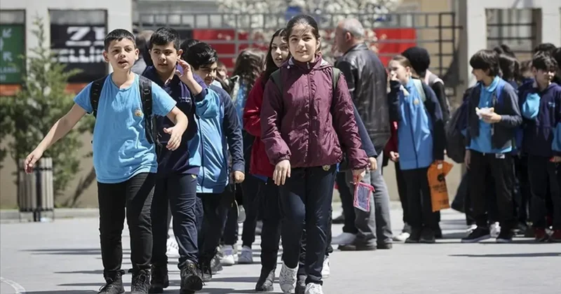 Gaziantep te olumsuz hava koşulları nedeniyle 39 okulda eğitime yarın ara verilecek