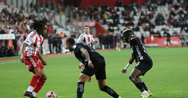 Antalyaspor’dan düşme hattında kritik beraberlik!